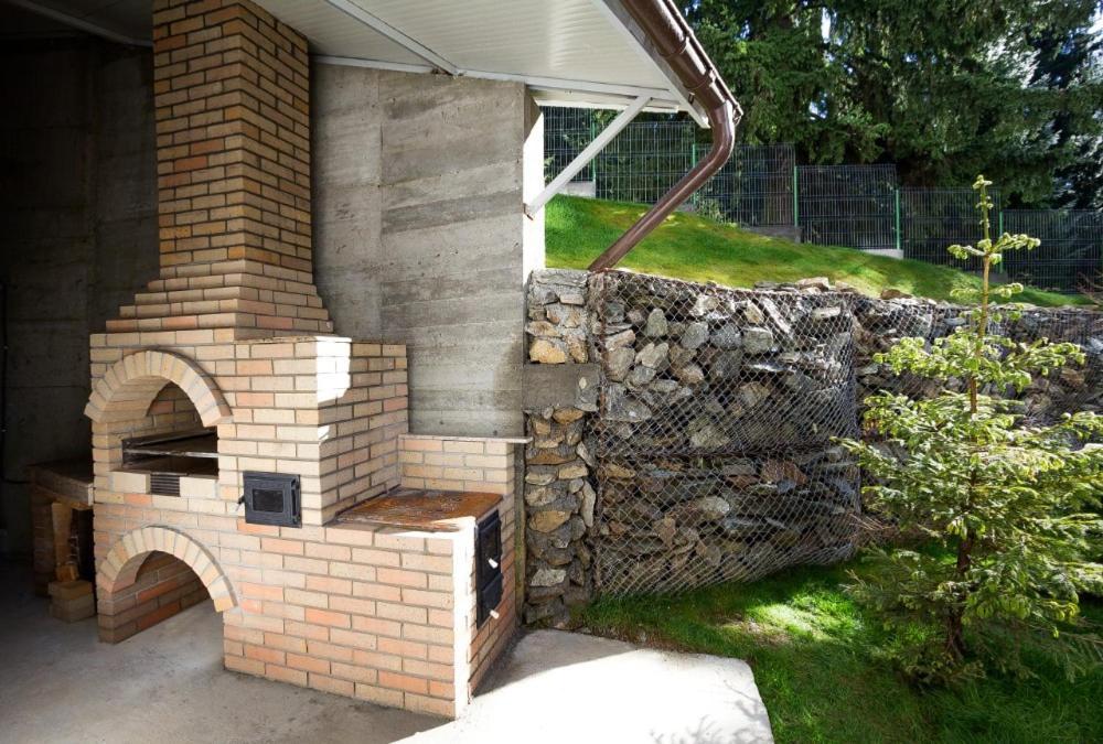 Pensiunea Constantin Ranca Exteriör bild